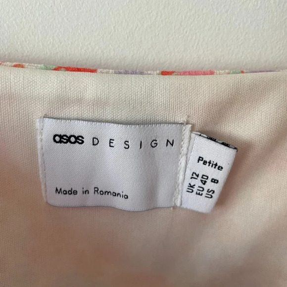 ASOS Petite Ditsy Floral  Ruched Frill Peplum Mini Dress Size 8 - Picture 7 of 8